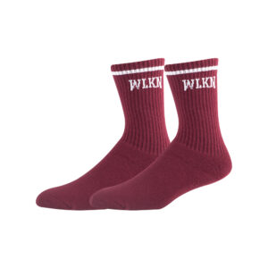 Kastanienbraune Socken mit „WLKN“ in weißer Schrift, perfekt als witziges, individuell gestaltbares Geschenk für jeden Anlass.