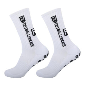 Kaus kaki sepak bola panjang warna putih dengan teks "F3 FOOTBALL SOCKS" warna hitam dan pegangan sol anti selip AUTO-DRAFT.