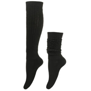 Два черных носка: черный носок Scrunch Knee High Extra Long Sock с ребристым рисунком и мужской носок длиной до середины икры с многослойным текстурированным рисунком.