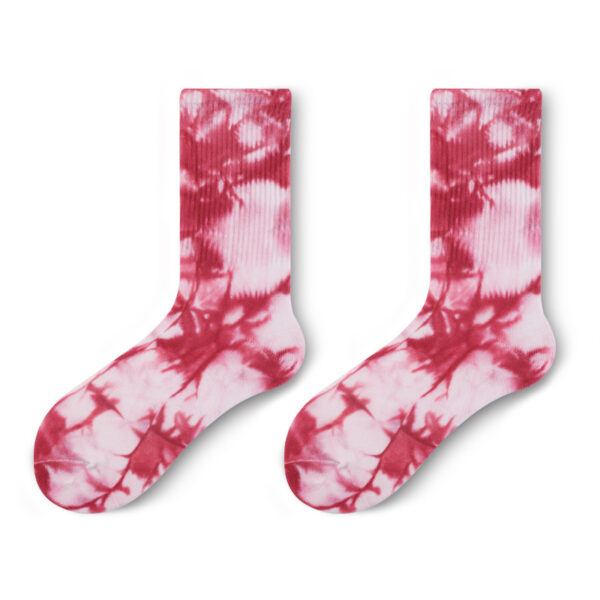 Sepasang kaus kaki tie-dye warna merah muda dan putih yang cerah, cocok untuk pria dan wanita. Ideal untuk pembelian grosir.