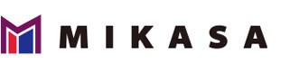 โลโก้พร้อมตัวอักษร "MIKASA" สีดำตัวหนาและการออกแบบทางเรขาคณิตสีแดง ขาว น้ำเงิน ทางด้านซ้าย โดยผู้ผลิตถุงเท้าชื่อดังอย่าง Sinoknit